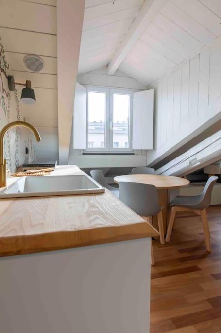 La Tana Del Bianconiglio - Rabbit Hole Apartment Milano Ngoại thất bức ảnh